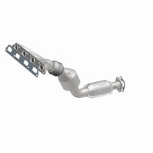 Load image into Gallery viewer, MagnaFlow Direct Fit Catalytic Converter 02-06 Cooper/S Manifold