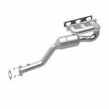 Load image into Gallery viewer, MagnaFlow Direct Fit Catalytic Converter BMW 5 99-00 Front