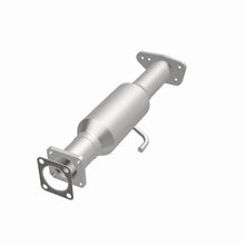 Load image into Gallery viewer, MagnaFlow Direct Fit Catalytic Converter Gm