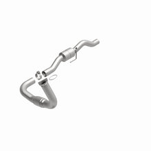 Load image into Gallery viewer, MagnaFlow Direct Fit Catalytic Converter 01-02 2500HD 8.1 Driver Side