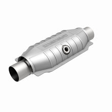 Load image into Gallery viewer, MagnaFlow Universal Catalytic Converter 99-01 Mustang 3.8L Rear