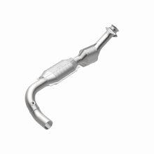 Load image into Gallery viewer, MagnaFlow Direct Fit Catalytic Converter 01-03 Ford E150 4.2L D/S