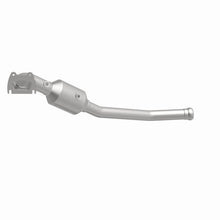 Load image into Gallery viewer, MagnaFlow Direct Fit Catalytic Conv 13-18 Dodge Durango 3.6L V6 / 13-18 Jeep Grand Cherokee 3.6L V6