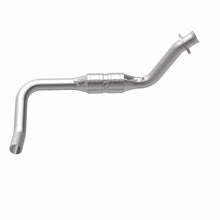 Load image into Gallery viewer, MagnaFlow Direct Fit Catalytic Converter 07-09 Chrysler/Dodge Aspen/Durango 5.7L Driver Side