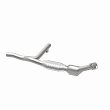 Load image into Gallery viewer, MagnaFlow Direct Fit Catalytic Converter 01-03 F150 5.4 Passenger Side OEM