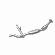 Load image into Gallery viewer, MagnaFlow Direct Fit Catalytic Converter 01 Ford F150 5.4L
