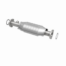 Load image into Gallery viewer, MagnaFlow Direct Fit Catalytic Converter Cavalier-Sunfire 96-97 2.2L