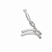 Load image into Gallery viewer, MagnaFlow Direct Fit Catalytic Converter 05-07 Ford E150 4.6L Passenger Side