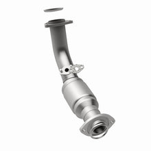 Load image into Gallery viewer, MagnaFlow Direct Fit Catalytic Converter 99-02 Toyota 4 Runner 3.4L Front