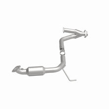Load image into Gallery viewer, MagnaFlow Direct Fit Catalytic Converter 05-09 Toyota Tacoma 4.0L D/S Rear (49 State)