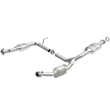 Load image into Gallery viewer, MagnaFlow Direct Fit Catalytic Converter 02-04 Explorer 4L Y