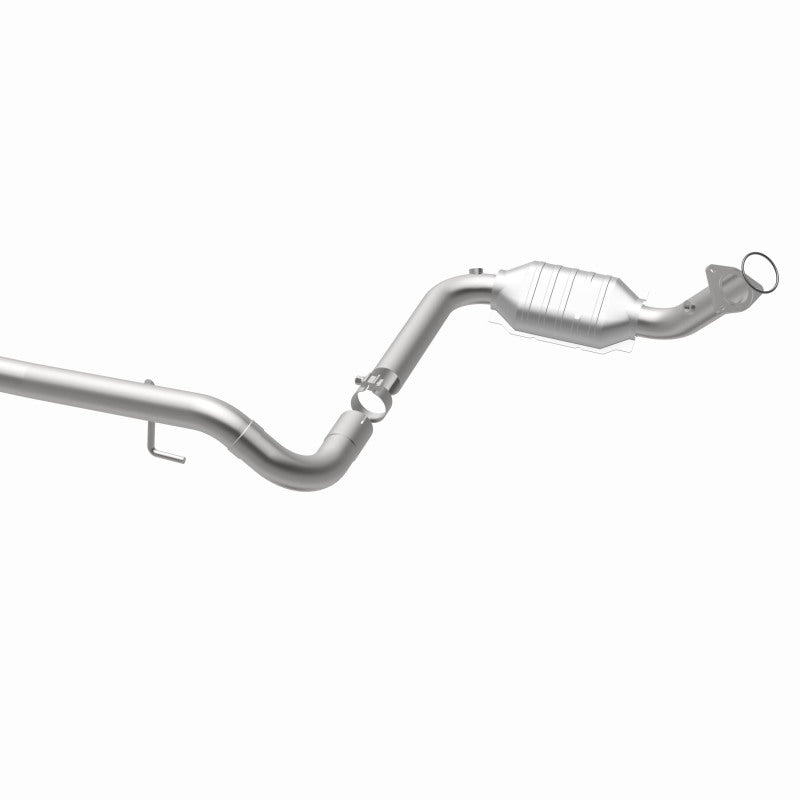 MagnaFlow Direct Fit Catalytic Converter 02-05 Escalade 6.0L Driver Side