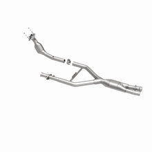 Load image into Gallery viewer, MagnaFlow Direct Fit Catalytic Converter 98 Lincoln Mark VIII 4.6L