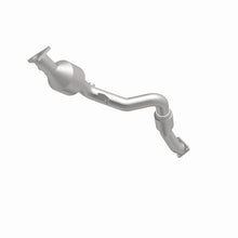 Load image into Gallery viewer, MagnaFlow Direct Fit Catalytic Converter 2007-2010 Q7 V6 3.6 OEM Underbody