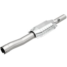 Load image into Gallery viewer, MagnaFlow Direct Fit Catalytic Converter 99-01 Grand Cherokee 4.0L