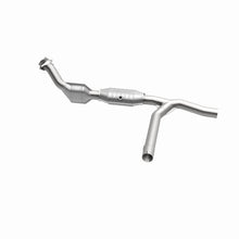 Load image into Gallery viewer, MagnaFlow Direct Fit Catalytic Converter 01 Ford Trucks 4.6L