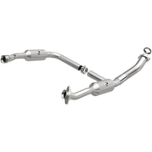 Load image into Gallery viewer, MagnaFlow DF Conv Ford/Mercury 06-10 Explorer/Mountaineer/ 07-10 Explorer SportTrac 4.0L Y-Pipe Assy