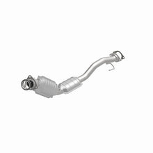 Load image into Gallery viewer, MagnaFlow Direct Fit Catalytic Converter 08 Trailb/Envoy 4.2L