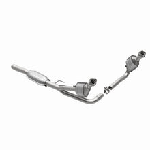 Load image into Gallery viewer, MagnaFlow Direct Fit Catalytic Converter 00 Dodge Dakota 3.9L 2wd