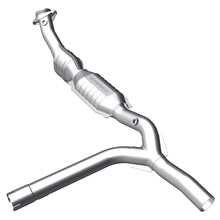 Load image into Gallery viewer, MagnaFlow Direct Fit Catalytic Converter 01-03 F150 5.4 Passenger Side OEM