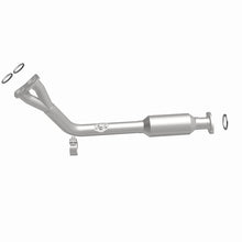 Load image into Gallery viewer, MagnaFlow Direct Fit Catalytic Converter California Grade 96-98 Toyota 4Runner 2.7L