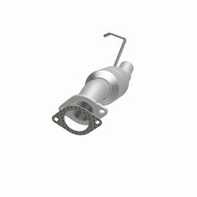 Load image into Gallery viewer, MagnaFlow Direct Fit Catalytic Converter 05 Silverado 2500HD 6.0L