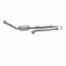 Load image into Gallery viewer, MagnaFlow Direct Fit Catalytic Converter 97-01 Explorer-Mountaineer