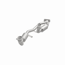Load image into Gallery viewer, MagnaFlow Direct Fit Catalytic Converter 99-00 Windstar 3.0L V6