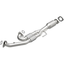Load image into Gallery viewer, MagnaFlow Direct Fit Catalytic Converter MAXIMA- 04-05 6 3.5L