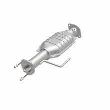 Load image into Gallery viewer, MagnaFlow Direct Fit Catalytic Converter Jeep Wrangler 00-04 OEM