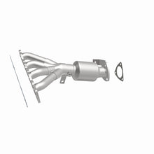 Load image into Gallery viewer, MagnaFlow Direct Fit Catalytic Converter 04-05 Chevrolet Malibu/Classic 2.2L (CA Emissions)