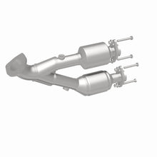 Load image into Gallery viewer, MagnaFlow Direct Fit Catalytic Converter 00-01 Cherokee 4L frt OEM