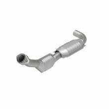 Load image into Gallery viewer, MagnaFlow Direct Fit Catalytic Converter 01 Ford Trucks 4.6L