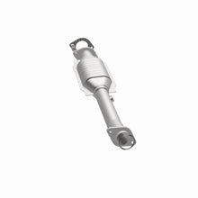 Load image into Gallery viewer, MagnaFlow Direct Fit Catalytic Converter 07 Titan 5.6L P/S rr OEM