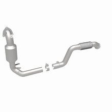 Load image into Gallery viewer, MagnaFlow Direct Fit Catalytic Converter 2014-2017 CLA250 L4 2 OEM Underbody