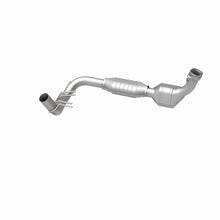 Load image into Gallery viewer, MagnaFlow Direct Fit Catalytic Converter 98 Ford Expedition 5.4L