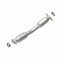 Load image into Gallery viewer, MagnaFlow Direct Fit Catalytic Converter California Grade CARB Compliant 09-12 Nissan Sentra L4 2.0L