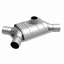 Load image into Gallery viewer, MagnaFlow Universal Catalytic Converter 2 inch/2 inch S/D Subaru PC2 Front