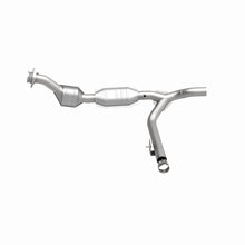 Load image into Gallery viewer, MagnaFlow Direct Fit Catalytic Converter 99 Ford F-150 4.6L