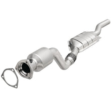 Load image into Gallery viewer, MagnaFlow Direct Fit Catalytic Converter 03 Volkswagen Passat 2.8L