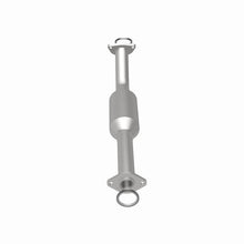 Load image into Gallery viewer, MagnaFlow Direct Fit Catalytic Converter OEM 2003-2004 Toyota Tundra Underbody - 28.75in Length