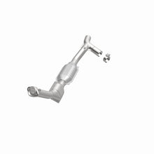Load image into Gallery viewer, MagnaFlow Direct Fit Catalytic Converter 97-98 Ford Trucks 5.4L