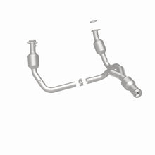 Load image into Gallery viewer, MagnaFlow Direct Fit Catalytic Converter 2015 GMC Yukon XL V8 6.2L
