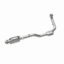 Load image into Gallery viewer, MagnaFlow Direct Fit Catalytic Converter 99-01 Ford Explorer 5.0L