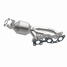 Load image into Gallery viewer, MagnaFlow Direct Fit Catalytic Converter 01-04 Nissan Frontier Passenger Side Manifold