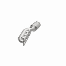 Load image into Gallery viewer, MagnaFlow Direct Fit Catalytic Converter 02-04 Volkswagen Passat 4.0L