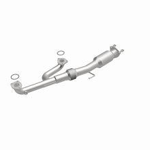 Load image into Gallery viewer, MagnaFlow Direct Fit Catalytic Converter 16-17 Honda Odyssey 3.5L V6 Underbody