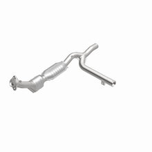 Load image into Gallery viewer, MagnaFlow Direct Fit Catalytic Converter 01-03 F150 5.4 Passenger Side OEM