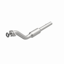 Load image into Gallery viewer, MagnaFlow Direct Fit Catalytic Converter 1996 Buick LeSabre 3.8