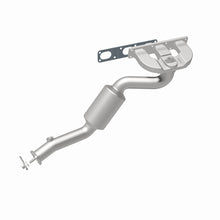 Load image into Gallery viewer, MagnaFlow Direct Fit Catalytic Converter BMW 3 01-05 Front